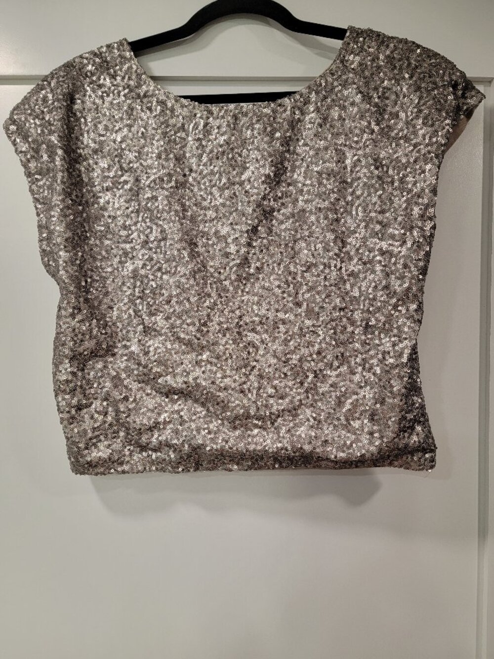 Xhilaration Gold Sparkle Sequin holiday Top Size XS